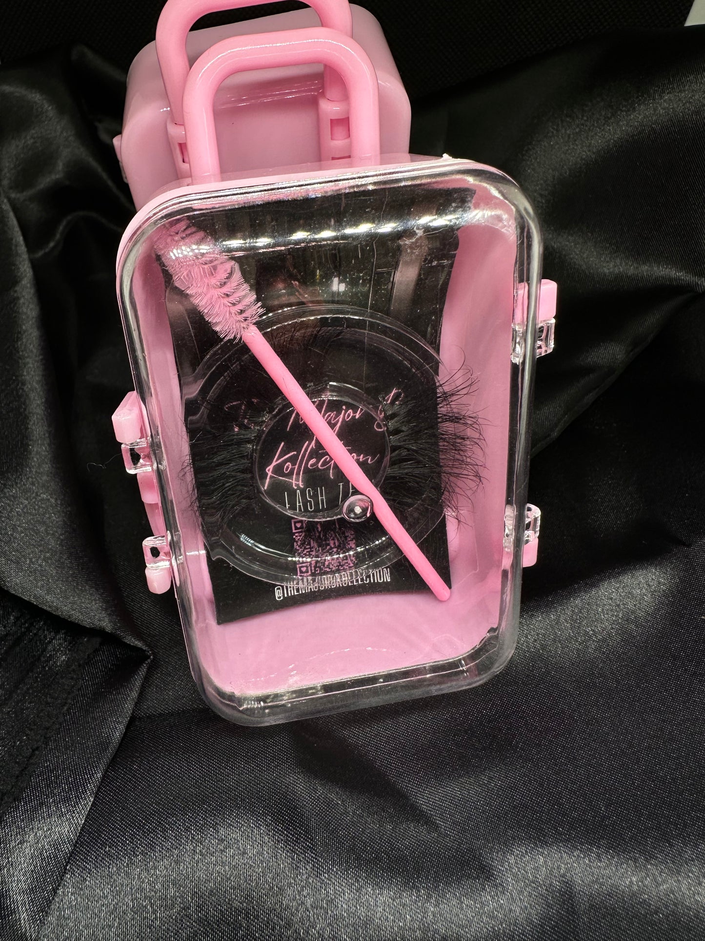 Suitcase Lash Packaging